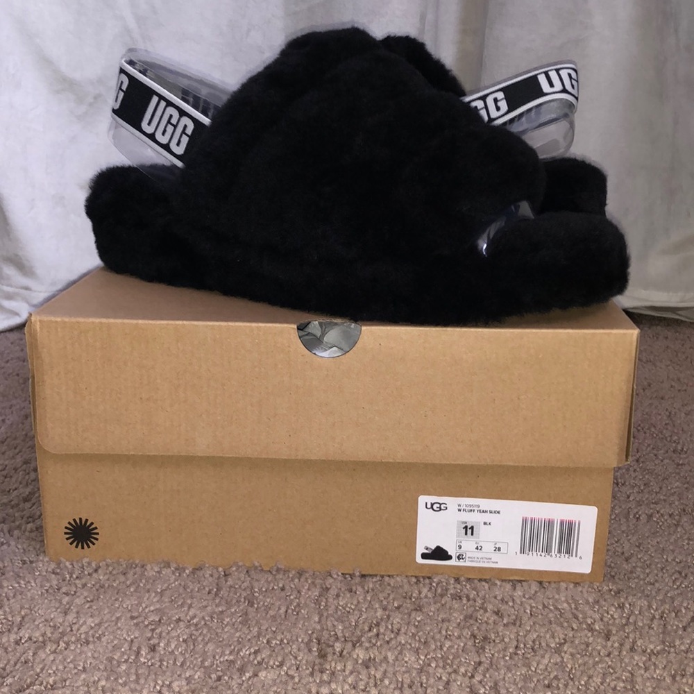 Ugg Fluffy Slides New in Box
